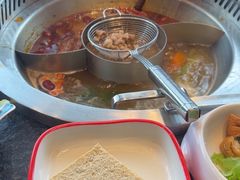 -醉董牛川派鲜肉自选火锅(烟台店)