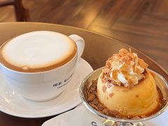 -Café Monson