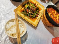 -茂县小辣椒川菜馆-羌家铜锅土火锅