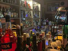 -SISTERS BAR RESTAURANT川意酒馆(嘉善老市H楼店)