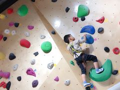 -ROCKPLUS攀岩馆(环宇城店)