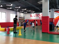 -悦动体能篮球羽毛球网球(三里河店)