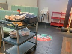 -阿瓦山寨·湘菜现炒·剁椒鱼头王(咸阳总店)