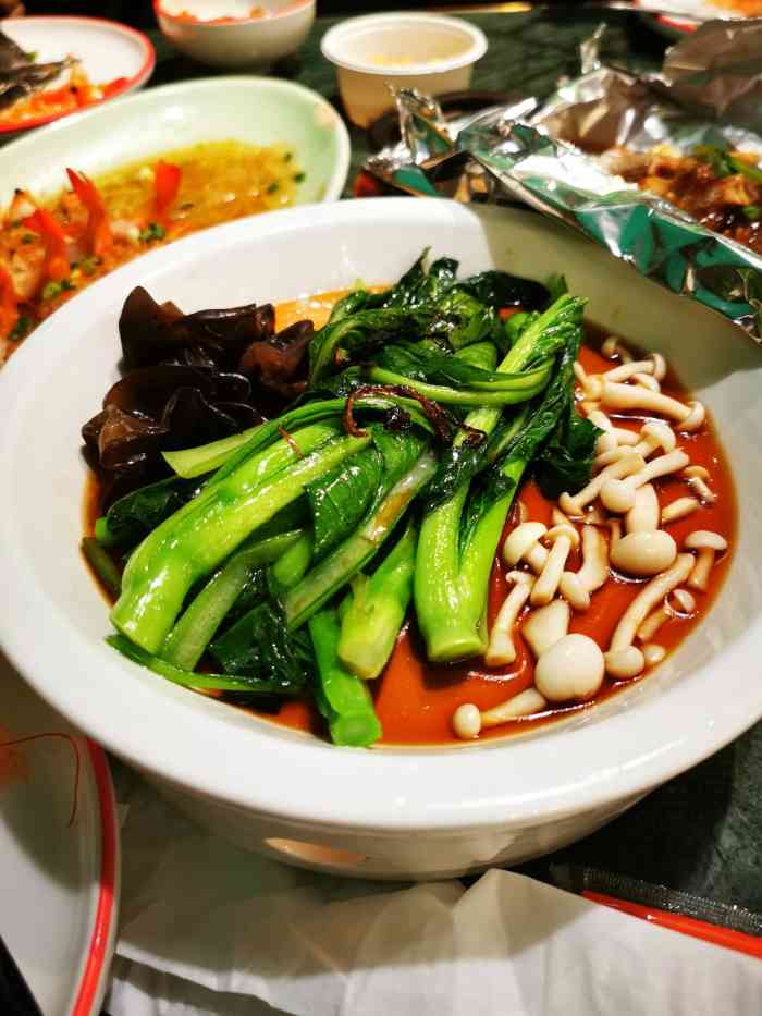 新白鹿餐厅(百联西郊店)