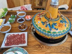 -毛辣果·贵州红酸汤牛肉火锅(西单店)