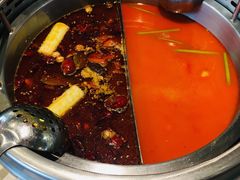 成双锅（番茄+激情）-快乐小羊火锅(河西王府井店)