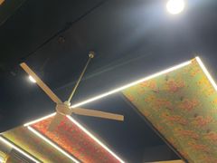 -圣夜东北菜烧烤·夜宵·小龙虾(胥江路店)