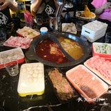 万代酒店旁边那栋楼里，还算比较好找