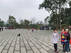 -峨眉山报国寺