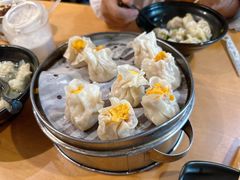 蛋黄鲜肉烧麦-真真鲜馄饨店(启蒙路店)