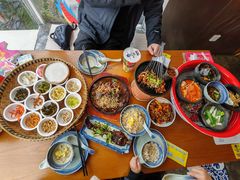 -包整·丝娃娃(一览甲秀楼风景店)