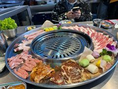 -哈哈碳都·牛肋条无限自助烤肉(台江万达店)