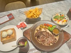 -半秋山西餐厅(范湖万达广场店)