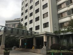 -杭州西湖艺联君亭酒店(黄龙体育中心地铁口店)