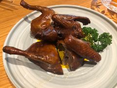 脆皮乳鸽-粤域茶餐厅