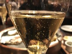 -恰餐厅及酒吧 CHAR Bar & Grill (北京丽都皇冠假日店)