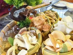 -慢丽江·云南野生菌土鸡锅(西山店)