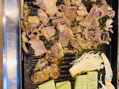 -金三顺韩式炭火烤肉店(中华路店)