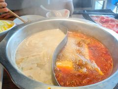 菌红鸳鸯锅-彤德莱火锅(薛家岛利群店)