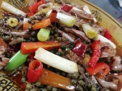 全牛火锅-周老三跷脚牛肉·全牛火锅(非遗传承店)