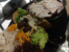 杂菌拼盘-凤园椰珍·臻品椰子鸡(保利时光里店)