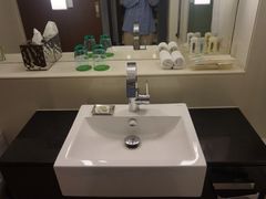 我是不是太无聊了-上海浦东假日酒店