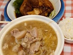 一品酸菜锅-卧龙堡客栈·中餐厅(古北水镇店)