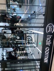 -HAIR CORNER
