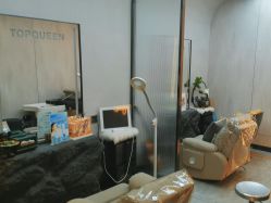 -TOP HAIR SALON