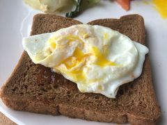 -西安大雁塔科技大学地铁站亚朵酒店