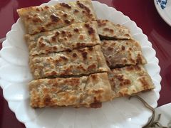 -溢心园香河肉饼总店