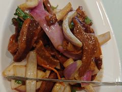 -海派美食·家宴海鲜青岛菜·石锅鲽鱼头(东方城店)