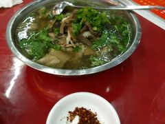 -谢老五跷脚牛肉·非遗传承店