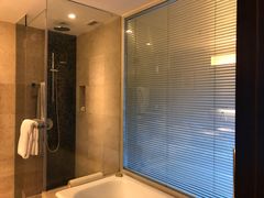 -上海龙之梦万丽酒店