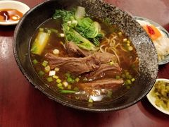 -尊品原汁牛肉面