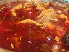 -肖肖酸萝卜鱼火锅(总店)