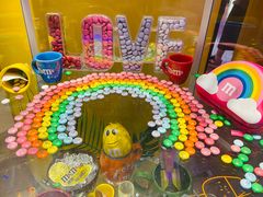 -m豆巧克力世界(上海世茂广场店)