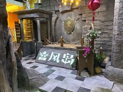 -暴风岛沉浸式体验馆(百联世纪店)