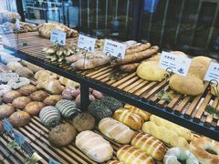 -焙丽拾光(麦凯乐直营店)