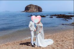 -纪梵希旅拍婚纱摄影(大连总店)