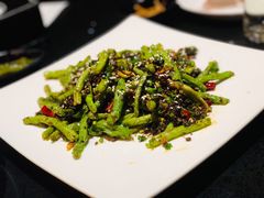 老干妈虾干煸四季-铜锣湾·有麝自然香(渝北财富中心店)