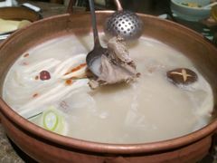 -三人行骨头王火锅(长寿店)