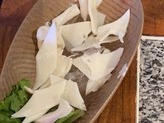 -老牌坊云南鱼豆花火锅(哈西万达店)