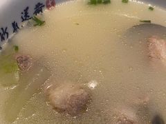 -老码头黑皮肘子锅包肉(赣水路店)