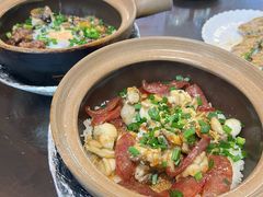 腊肠田鸡煲仔饭-红星光发煲仔饭(文海店)