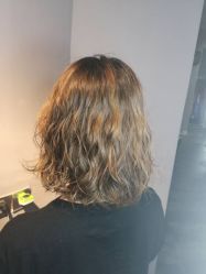 -茶发Salon·烫发染发理发