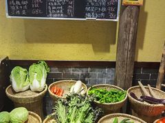 -富正毅三下锅·湘西韵味(天门山索道店)