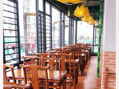 -百荷园蔬食自助餐厅(德辉广场店)