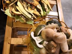 -菌海森林·非遗野生菌火锅(西山区滇池路摩根道店)