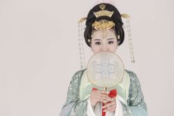点击看大图 -盘子女人坊古装写真摄影(长春总店)
